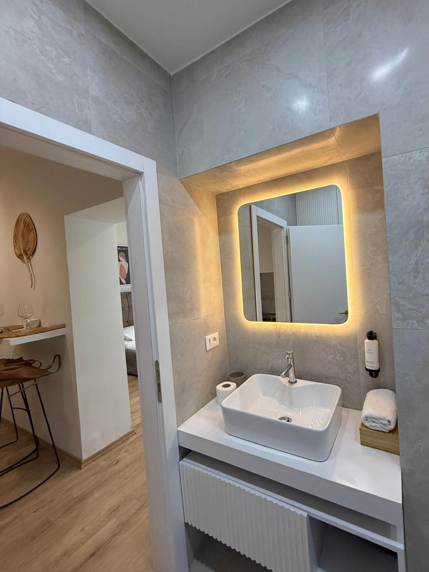 4Seasonsgea , New Modern Apartment In Tirana Exteriör bild